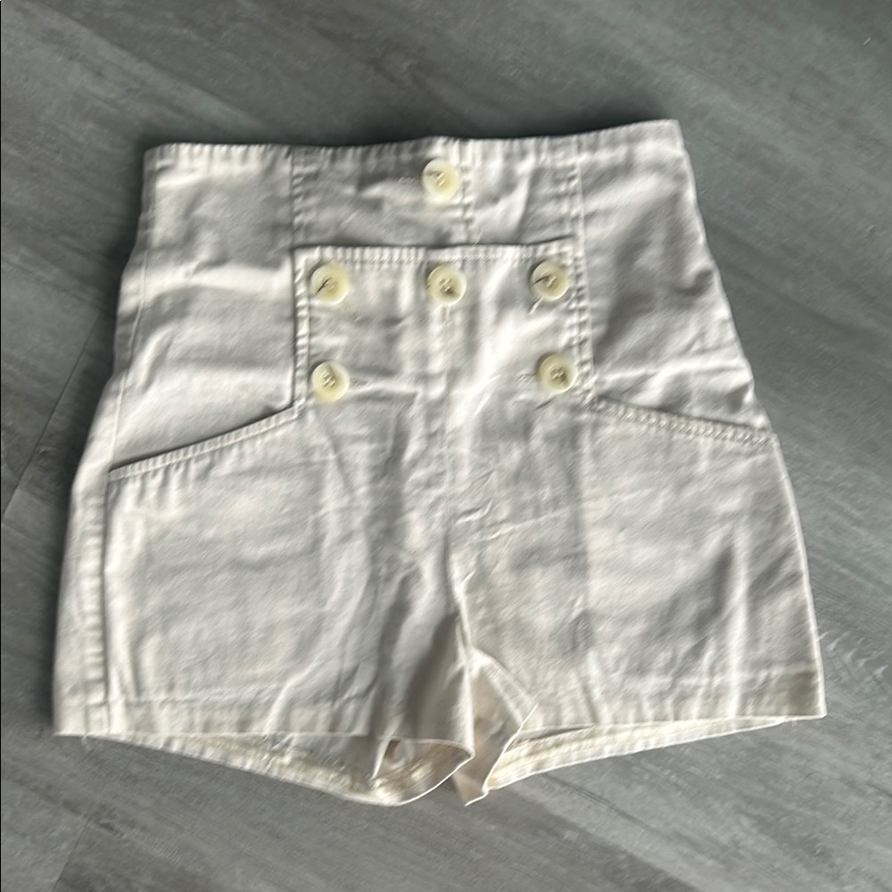 Cream High-Waisted Pin Up Button Shorts